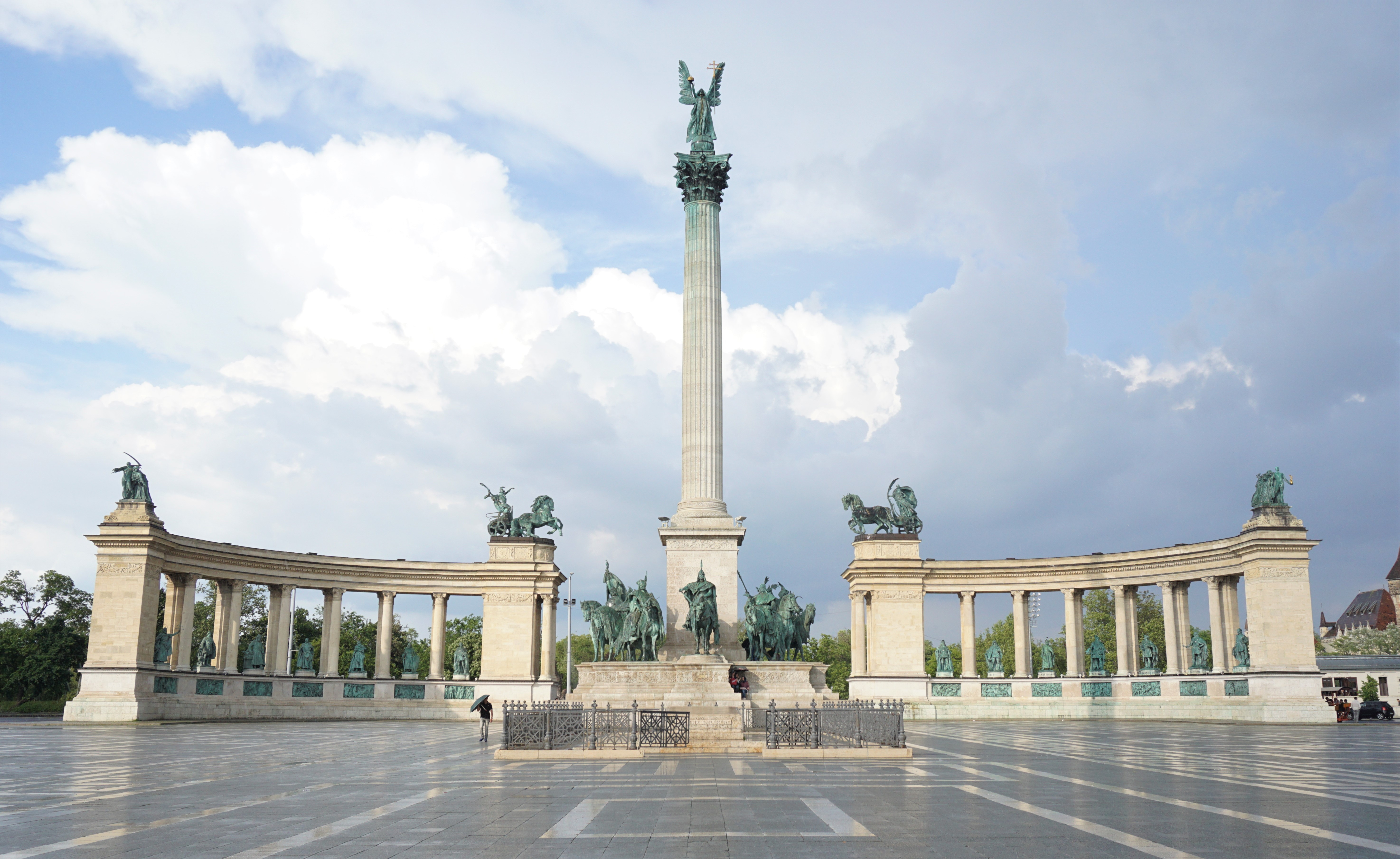 big statue in budapest 2 – Working While Wandering